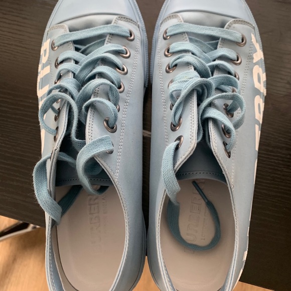 Burberry Shoes - Picture 2 of 6